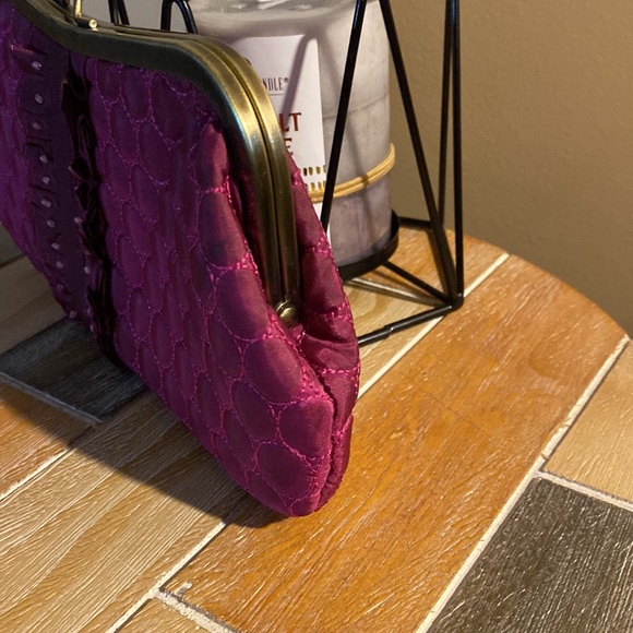 Cute and Sassy Liz Claiborne Shoulder or Clutch Handbag - Picture 6 of 6